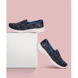 SL 123 Walking Shoes For Women