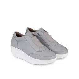 Slip-On Casual Shoes