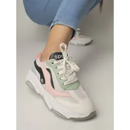 Smart Casual Comfortable White Sneakers For Girls Walking Shoes For Women