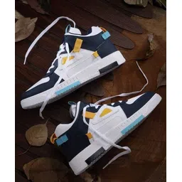 Sneakers For Men