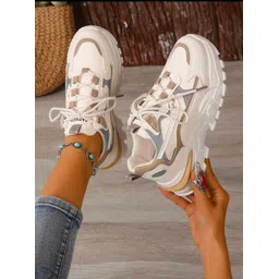 Sneakers For Women