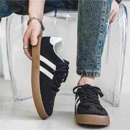 Sneakers For Women