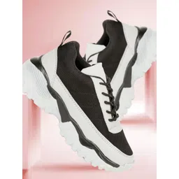 sneakers villa Women Round Toe Comfort Insole Canvas Sneakers