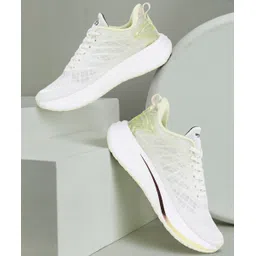 SOLDIER ETPU Athleisure Cultured Round-Toe Shape & Hyperbeads Technology Walking Shoes For Men