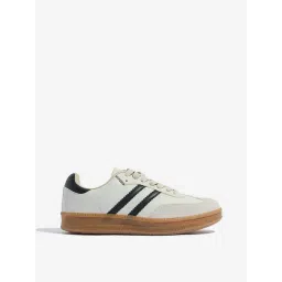 SOLEPLAY by Westside Black Stripe Detailed Lace-Up Sneakers