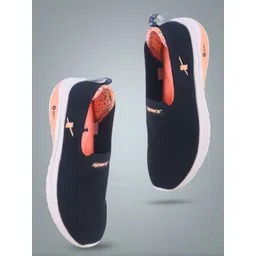 Sparx Women Textured Walking Shoes