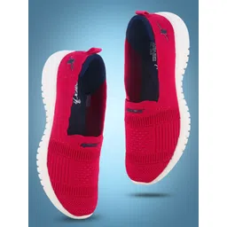 Sparx Women Textured Walking Shoes