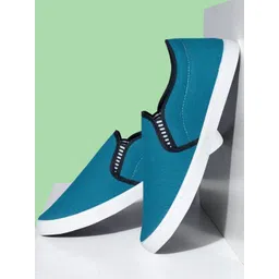 Spotwalk Men Colourblocked Sneakers