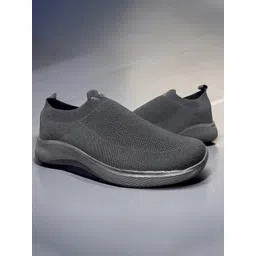 Spotwalk Men Mesh Running Shoes