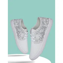 Spotwalk Men Printed Lace-Up Sneakers