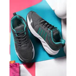 Spotwalk Men Running Shoes