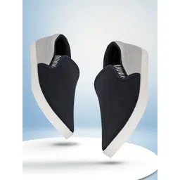 Spotwalk Men Sneakers