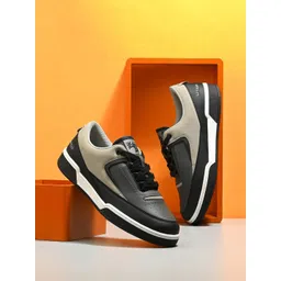 SPYKAR Men colourblocked PU Sneakers