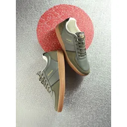 SPYKAR Men Colourblocked Sneakers