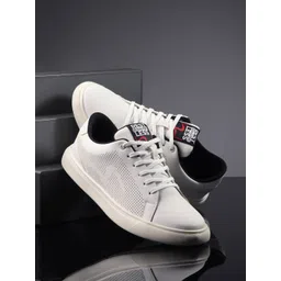 SPYKAR Men Textured Comfort Insole Contrast Sole Lace-Ups Sneakers