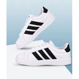 STREETTALK Sneakers For Women