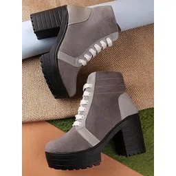 Stylestry Women Block-Heeled Biker Boots