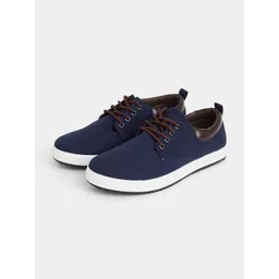 Styli Men Canvas Contrast Sole Sneakers