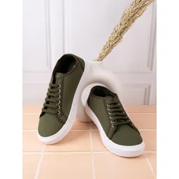 Styli Men Olive Green & White Curtis Canvas Contrast Sole Lace-Up Sneakers