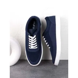 Styli Men's Navy Casual Sneakers