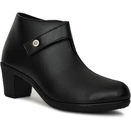 Stylish & Comfortable Boots for Women | Trendy Fashion Footwear for Casual