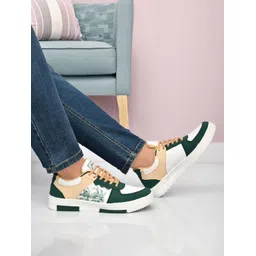 Stylish Men’s Sports Shoes for Training & Outdoor Use Sneakers For Men