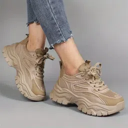 Stylish Shoes Sneakers Casual Sports Gym Shoes Sneakers For Women