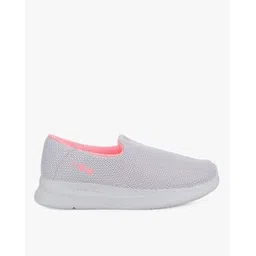 Textured Flat Heel Sports Shoes