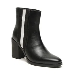 THE BOOT FACTORY Women Pointed Toe Chelsea Boots