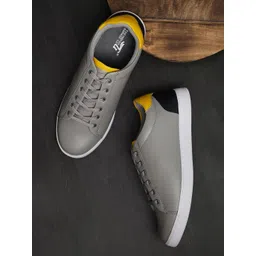 The Indian Garage Co Men Colourblocked Sneakers