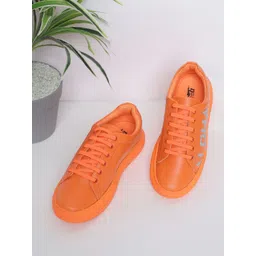 The Indian Garage Co Men Round Toe Lace-Ups Textured Sneakers