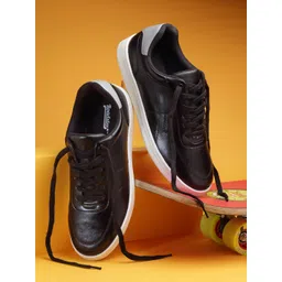 The Roadster Co. Men Contrast Sole Lace-Up Sneakers