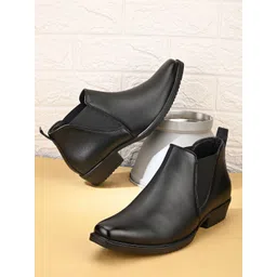 The Roadster Lifestyle Co. Men Black Mid Top Chelsea Boots