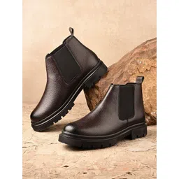 The Roadster Lifestyle Co Men Block-Heeled Chelsea Boots