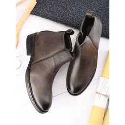 The Roadster Lifestyle Co Men Block-Heeled Chelsea Boots