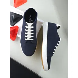 The Roadster Lifestyle Co. Men Blue & White Lightweight Comfort Insole Sneakers