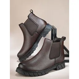 The Roadster Lifestyle Co. Men Brown Mid Top Block-Heel Chelsea Boots