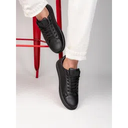 The Roadster Lifestyle Co. Men Casual Regular Sneakers