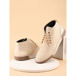 The Roadster Lifestyle Co. Men Cream-Coloured Round Toe Memory Foam Sneakers
