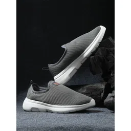 The Roadster Lifestyle Co. Men Grey Textured Walking Sports Shoes