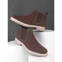 The Roadster Lifestyle Co Men Leather Chelsea Boots