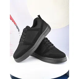 The Roadster Lifestyle Co Men Lightweight Anti Skid Outsole Casual Sneakers