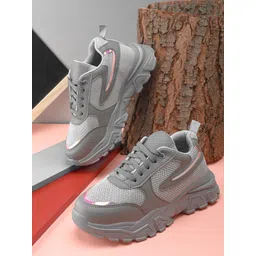 The Roadster Lifestyle Co Men Lightweight Laced Up Sneakers