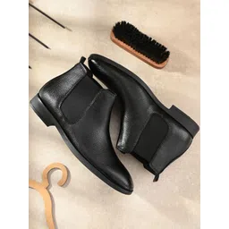 The Roadster Lifestyle Co Men Mid-Top Block-Heeled Chelsea Boots