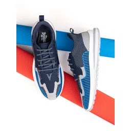The Roadster Lifestyle Co. Men Navy Blue & Grey Textured Lightweight Comfort Sneakers