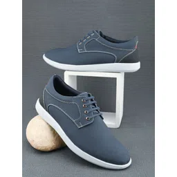 The Roadster Lifestyle Co Men Solid LaceUp Shoes