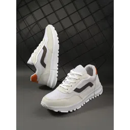 The Roadster Lifestyle Co. Men Textured Anti-Yellow Lightweight Running Sneakers