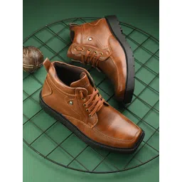 The Roadster Lifestyle Co Men Textured Laced Up Round Toe Boots