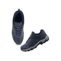 The Roadster Lifestyle Co . Men Textured Lightweight Sports Shoes