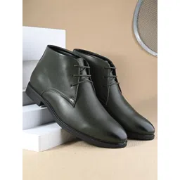 The Roadster Lifestyle Co. Men Textured Mid-Top Desert Boots